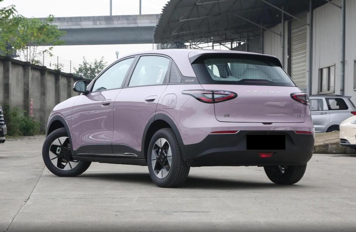 售價6.98萬起,定位純電小型車,入門續航310km,這車香不香?