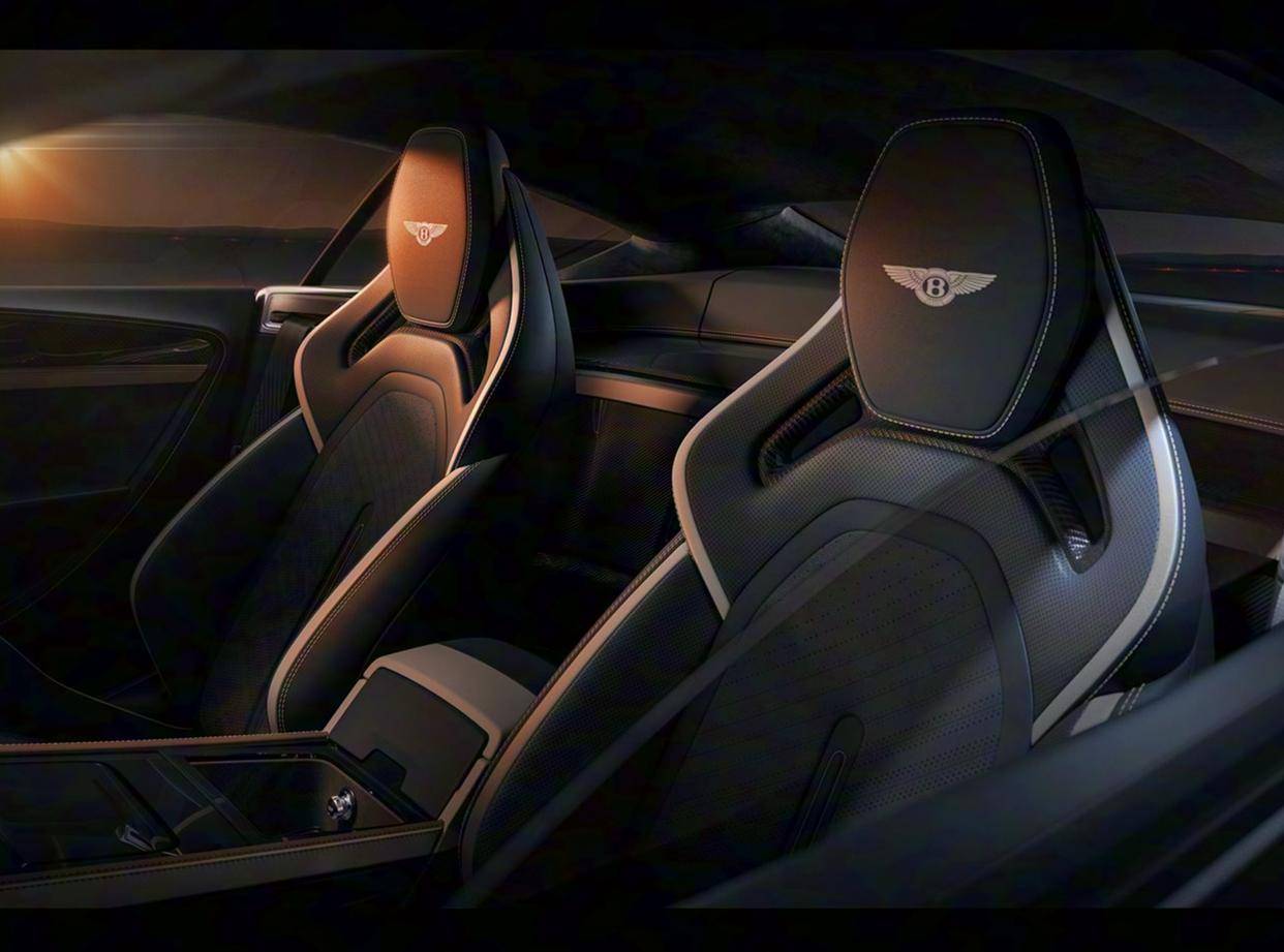 英倫“老錢風”跑車,搭載V8雙渦輪發動機,666匹馬力、加速3.7s