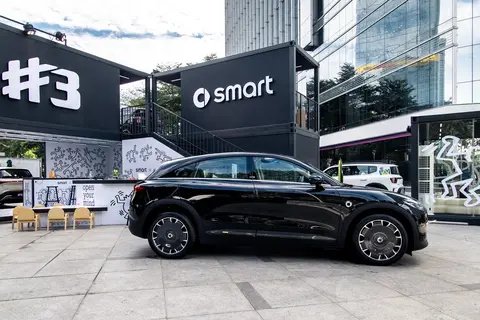 smart #3 Keith Haring聯(lián)名版廣州亮相,限量千臺明年1月發(fā)售