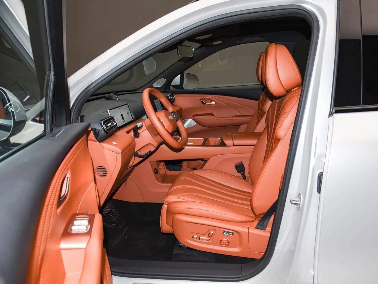 一覺(jué)醒來(lái),QI瑞風(fēng)云T9L來(lái)了,獵鷹700+智駕配560TOPS算力,海獅06飯碗這下危險(xiǎn)了